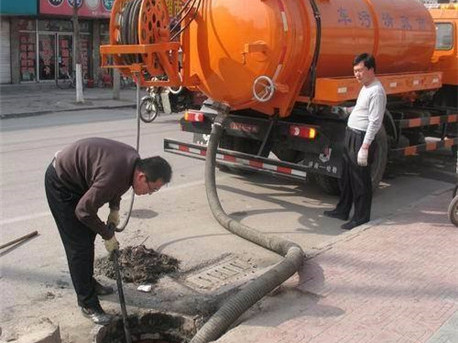岳口镇清掏化粪池，健康生活从这里开始